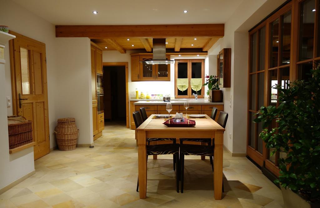 Apartment Sonnenfeld Samerberg Cameră foto